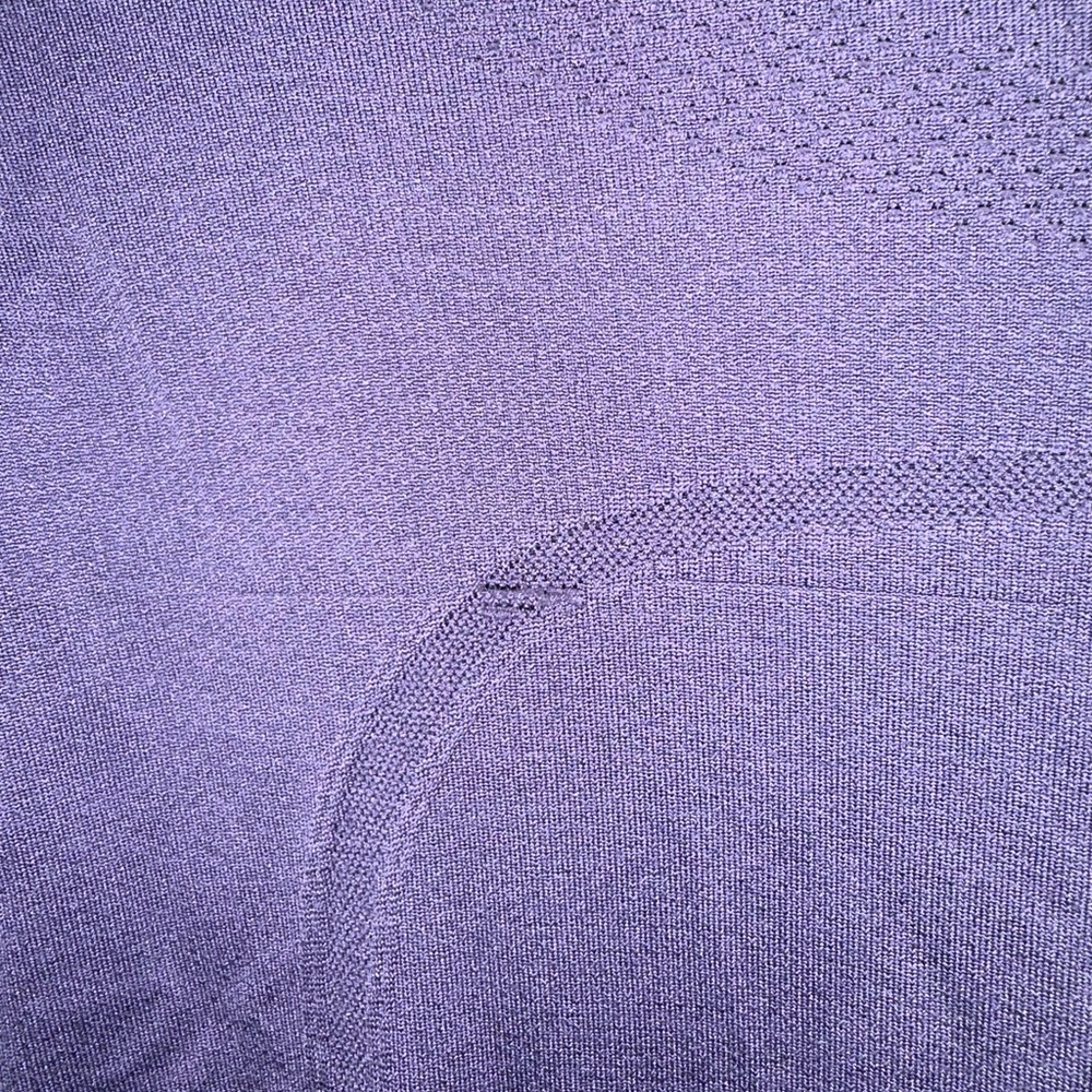 Lululemon - Picture 2 of 3